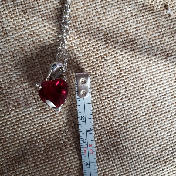 Beautiful Heart Shaped Garnet necklace - Picture 5 of 5